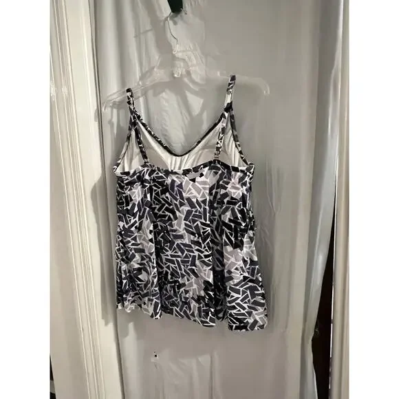 Magic Suit Blue Black Yasmin Print Tankini Top Sz 14 Beach Travel - Picture 2 of 6